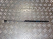 Skoda Fabia Bagklapsdæmper Med OEM Nr. 6V6827550A Fra Skoda Ophugger