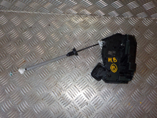 Skoda Fabia Dørlås Med OEM Nr. 5TA839016E Fra Skoda Ophugger