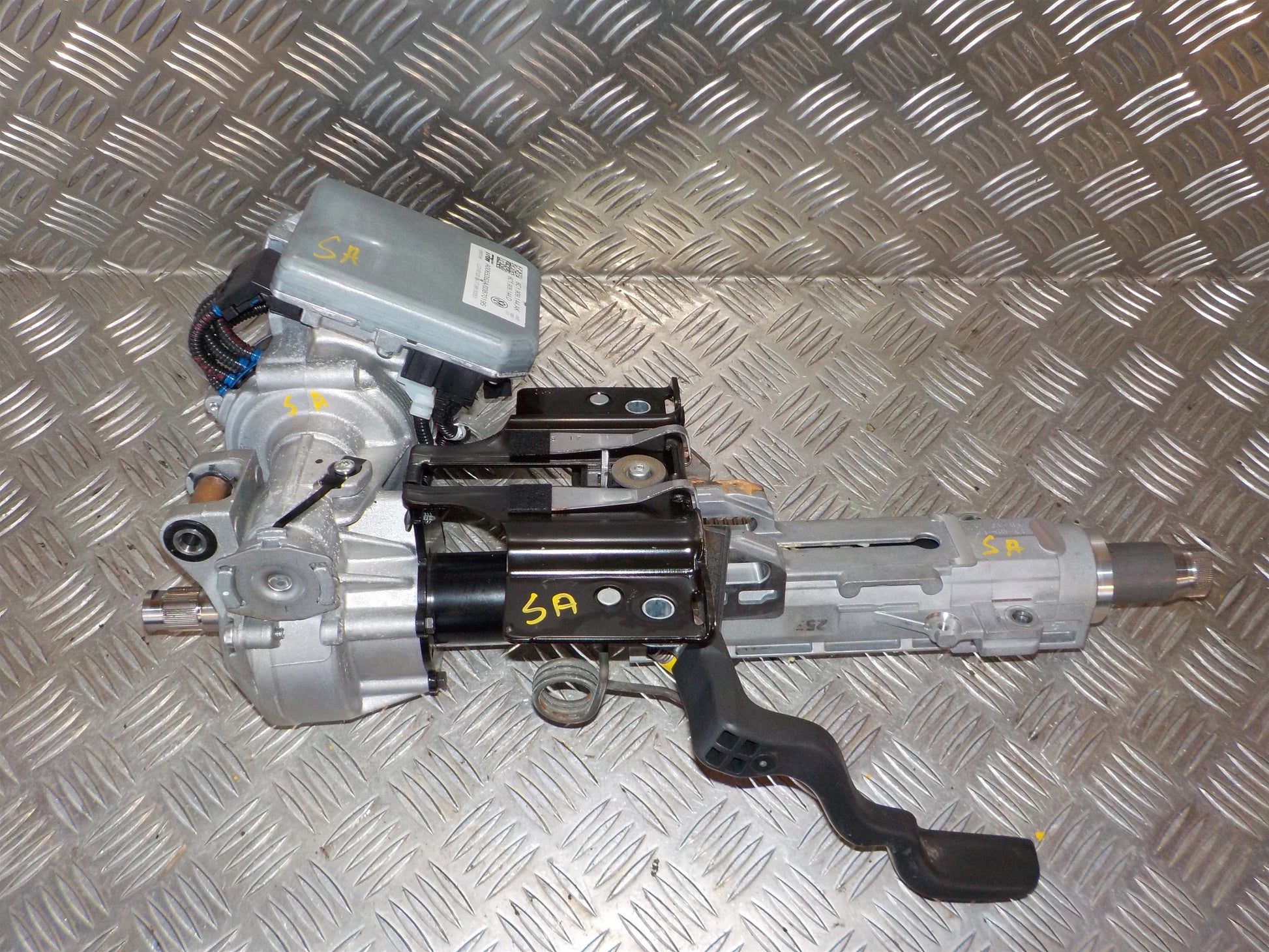 Skoda Fabia Ratstamme M/El-Servo Med OEM Nr. 6C1423510CA Fra Skoda Ophugger