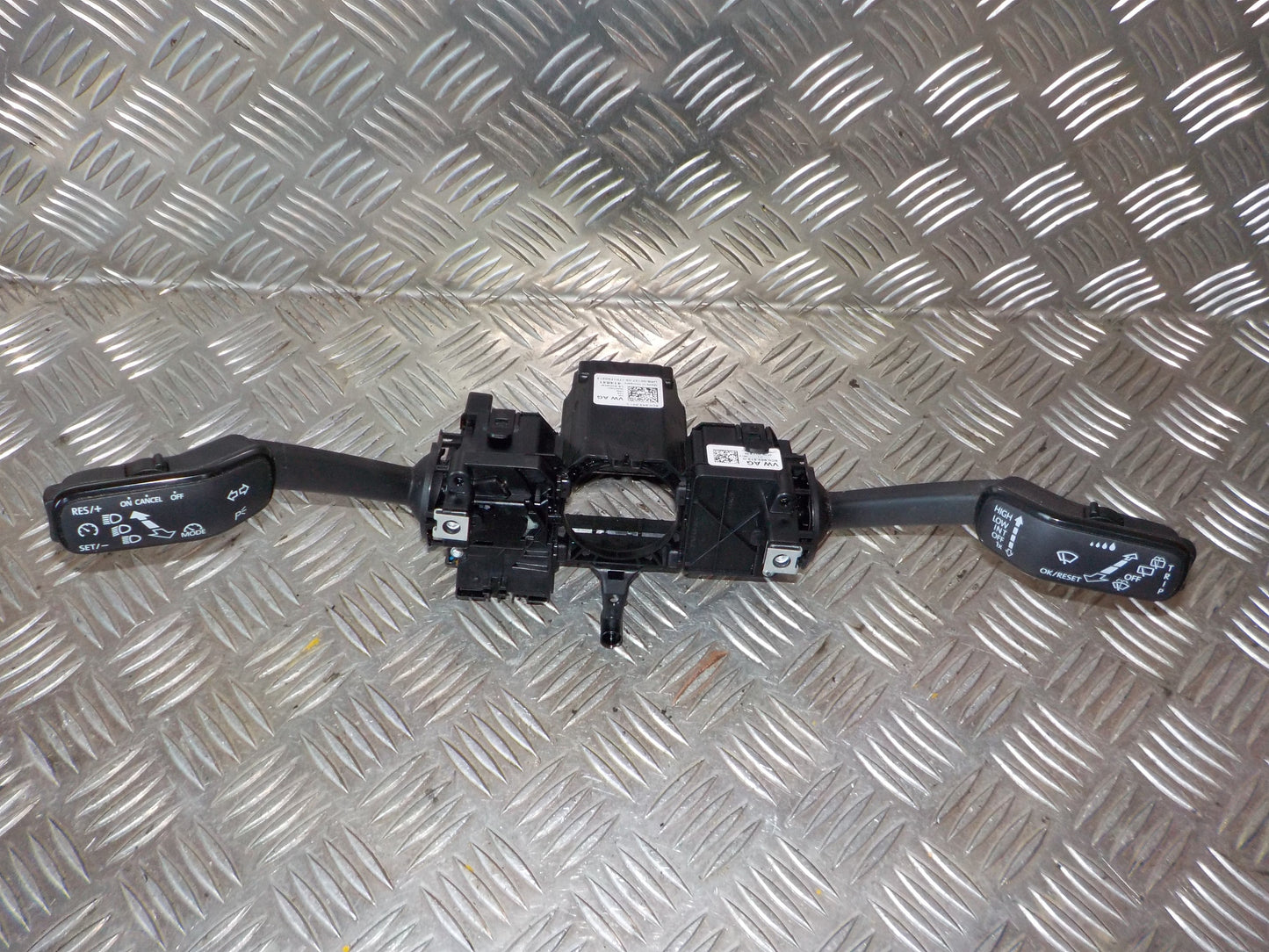 Skoda Fabia Kontakt Combi Med OEM Nr. 6C0953501L Fra Skoda Ophugger