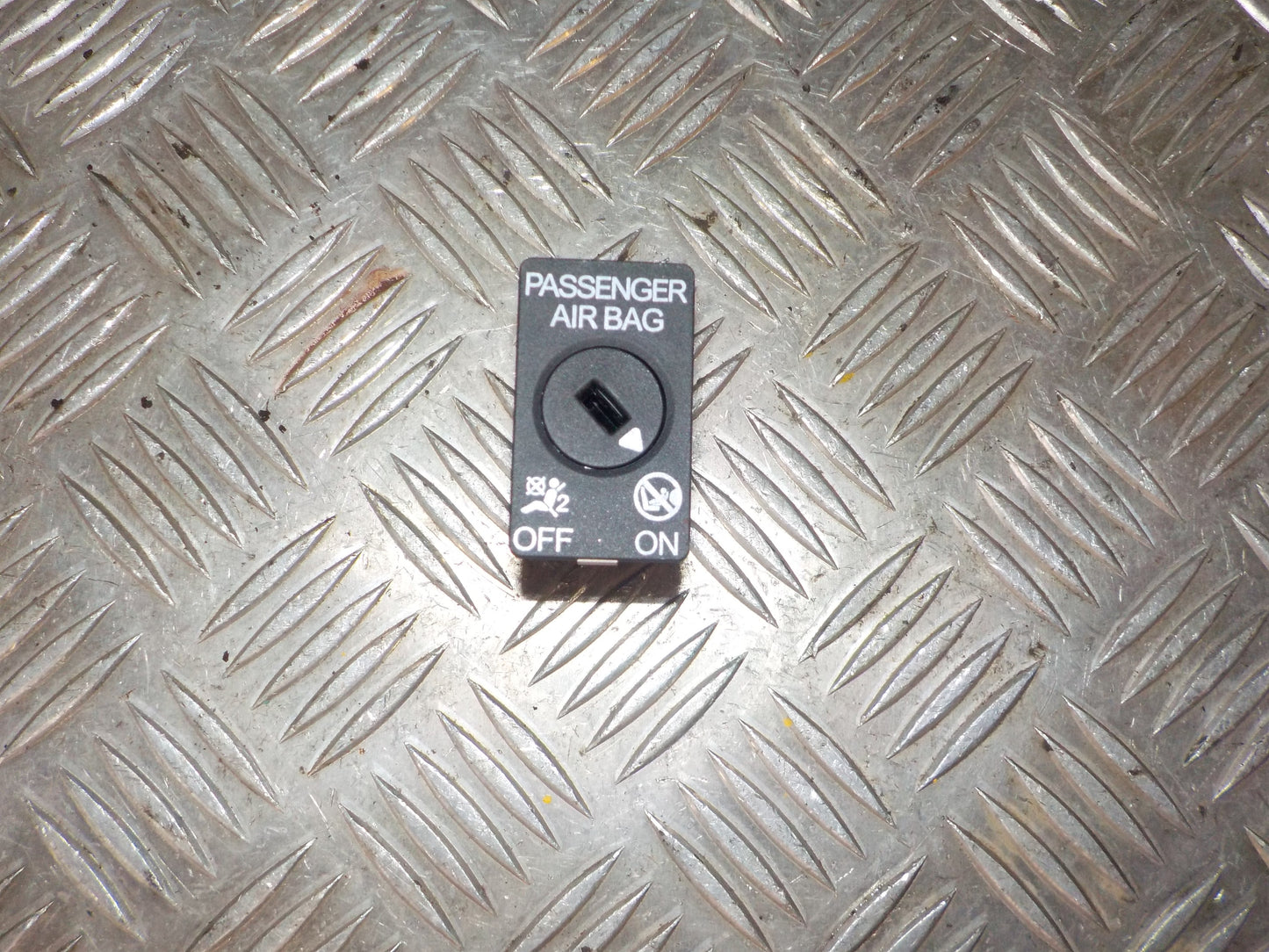 Skoda Fabia Kontakt Diverse Med OEM Nr. 5Q0919237 Fra Skoda Ophugger