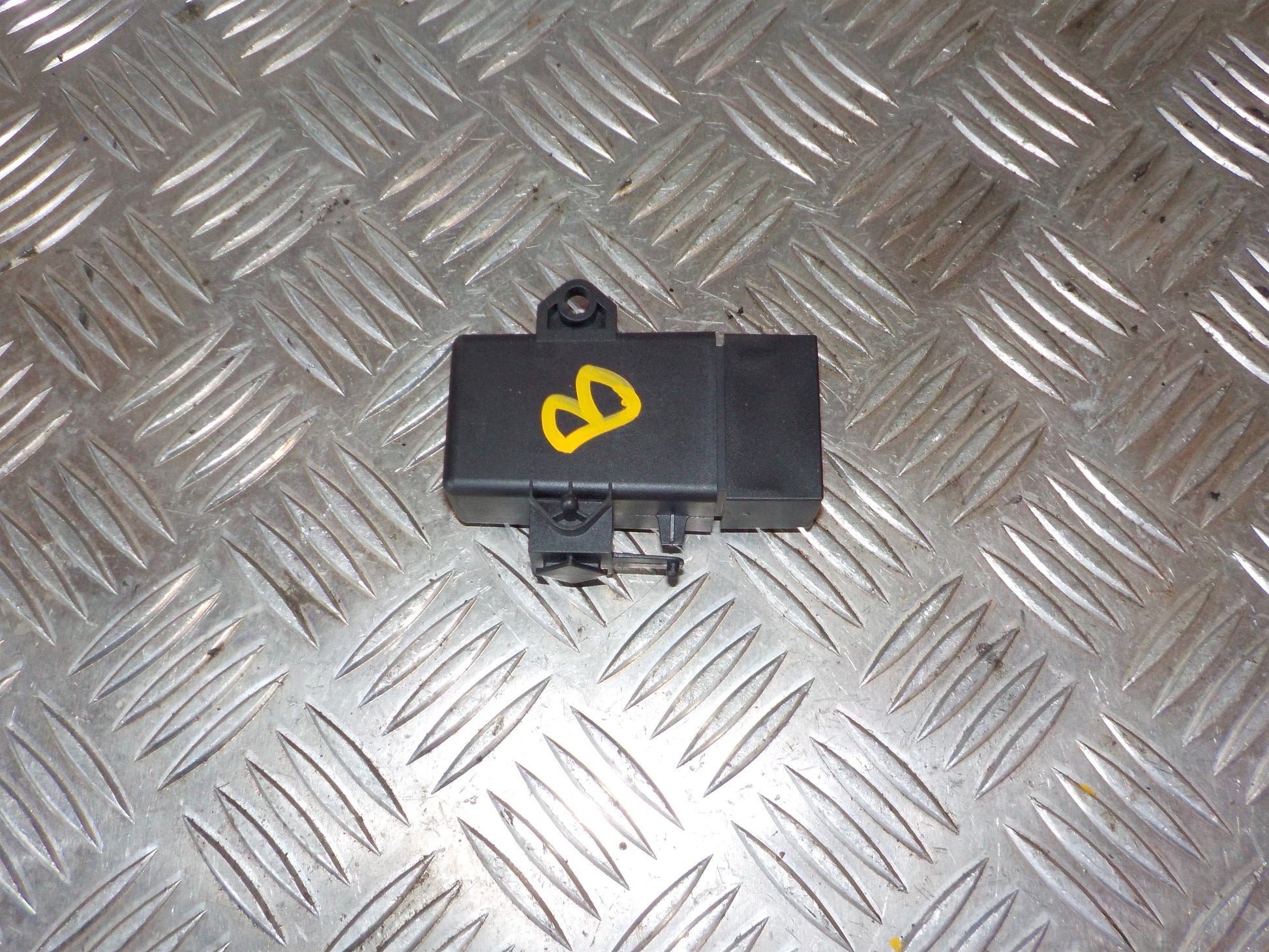 Skoda Fabia Relæ Diverse Med OEM Nr. 6R0959772E Fra Skoda Ophugger