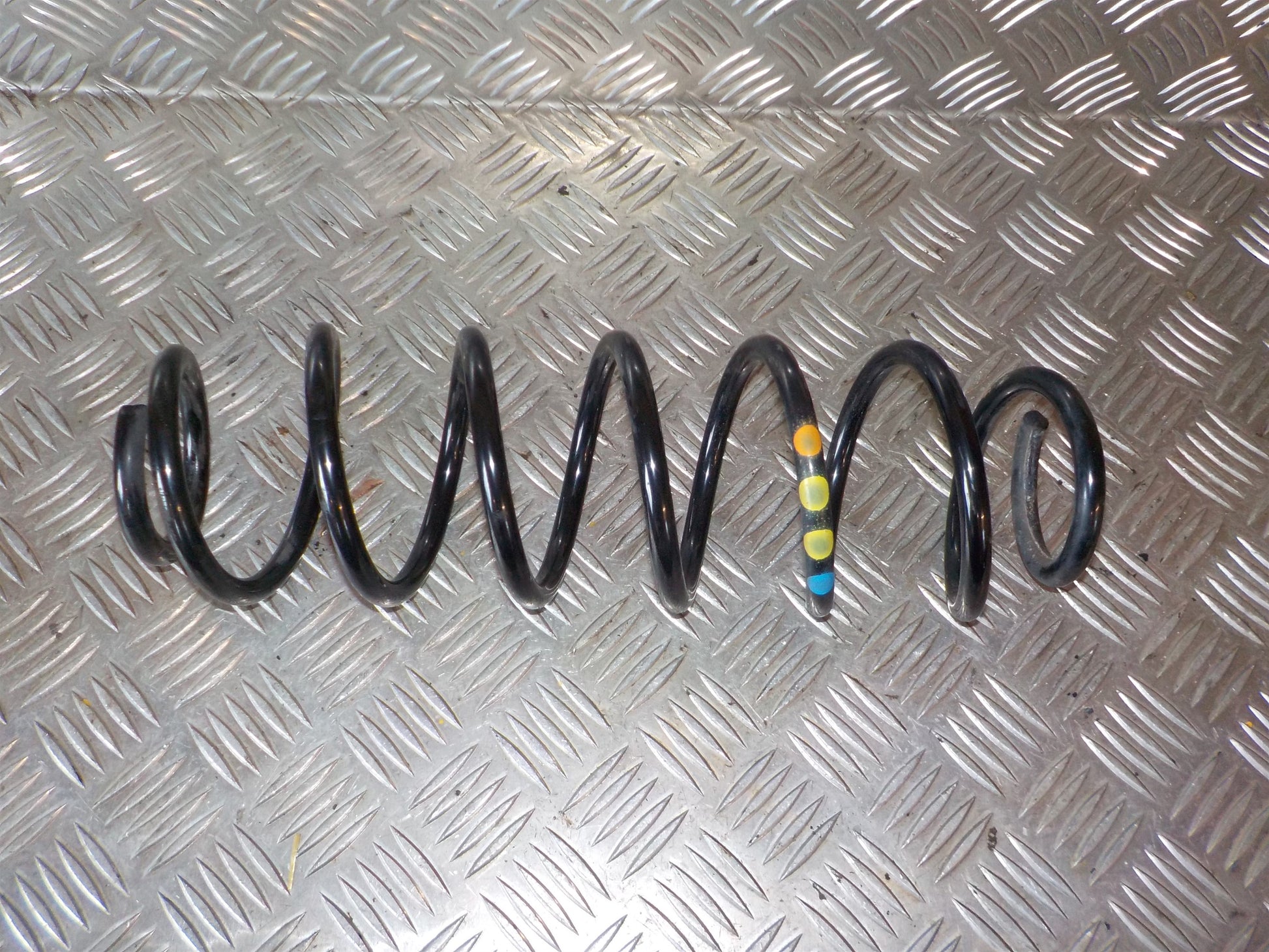 Skoda Fabia Bagfjeder Spiral Med OEM Nr. 6Q0511115AG Fra Skoda Ophugger