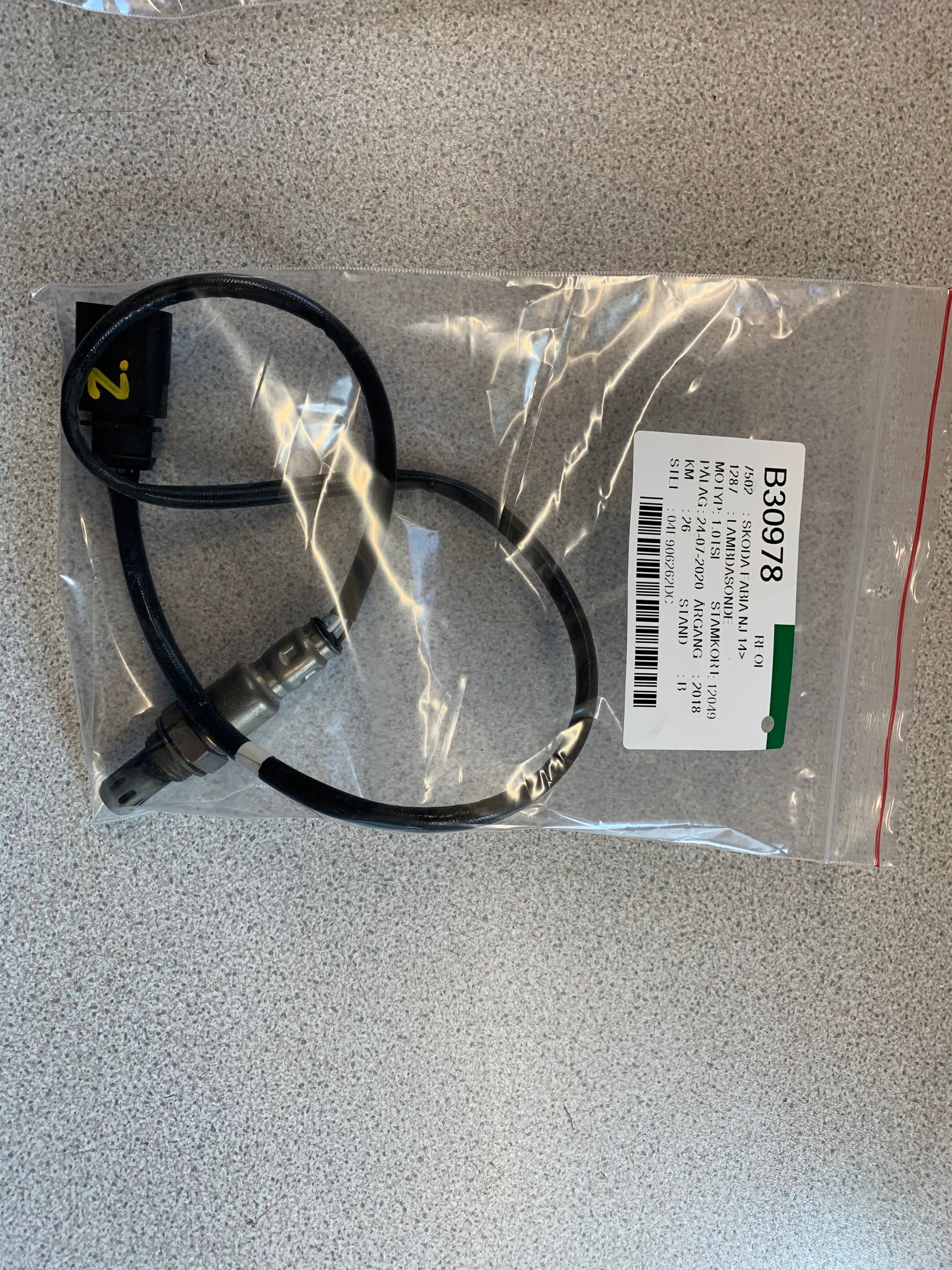 Skoda Fabia Lambda Sonde/Nox Sensor Med OEM Nr. 04E906262DC Fra Skoda Ophugger