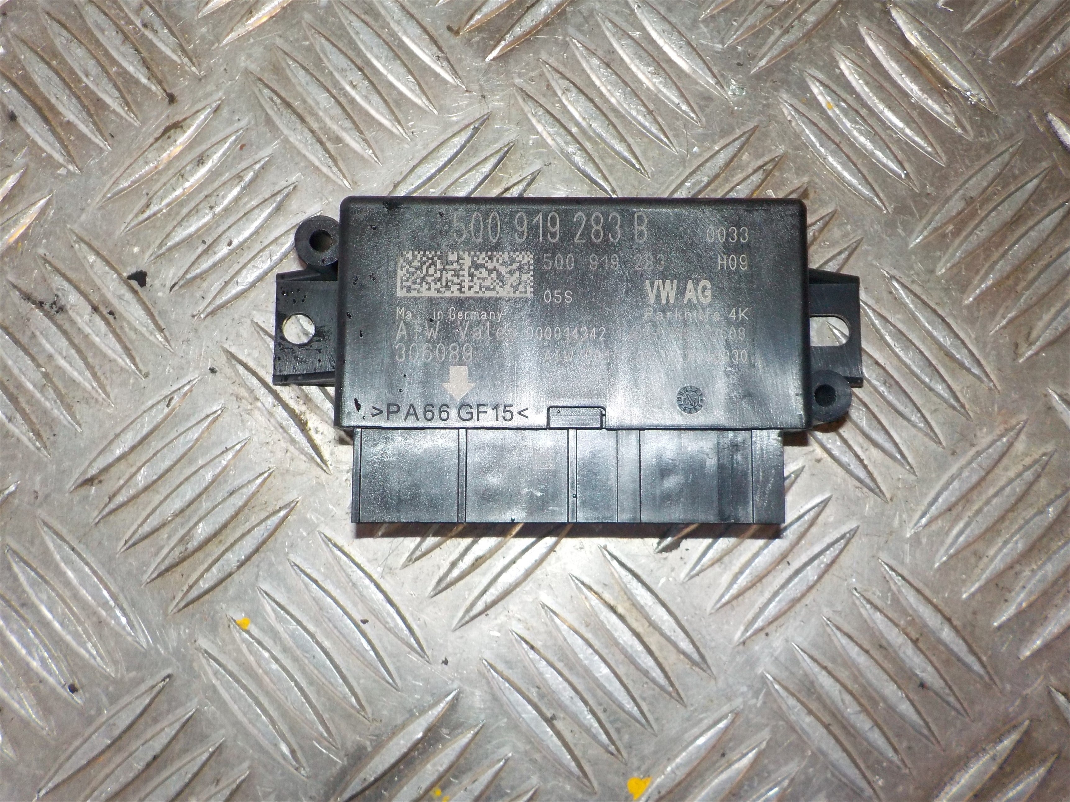 Skoda Octavia Relæ Diverse Med OEM Nr. 5Q0919283B Fra Skoda Ophugger