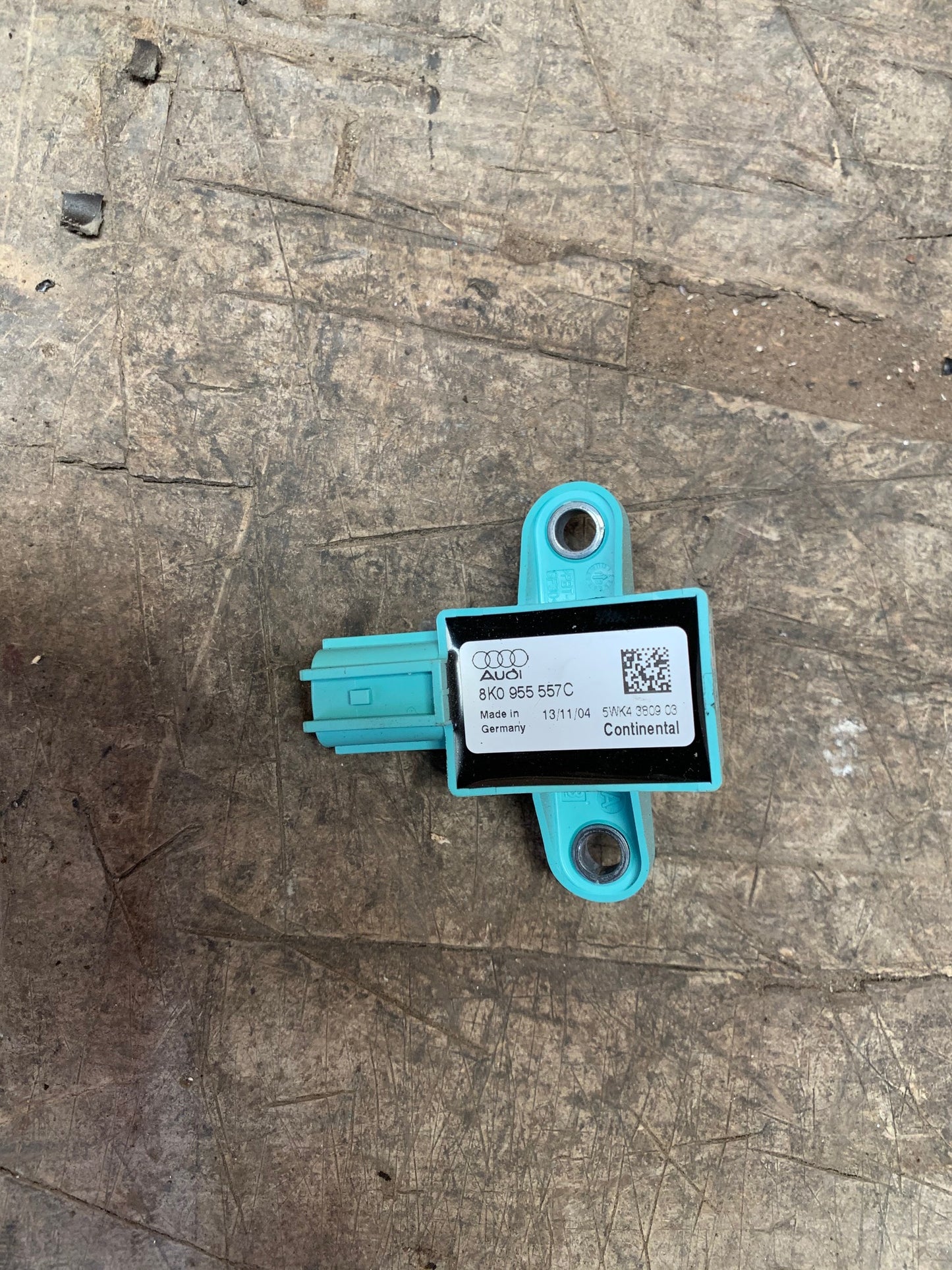 Audi A4 8K Airbag Føler Med OEM Nr. 8K0955557C Fra Audi Ophugger