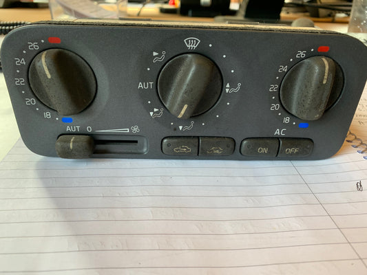 Volvo 70 Serie Varmeregulering Med OEM Nr. Ophugger Fra Volvo Ophugger