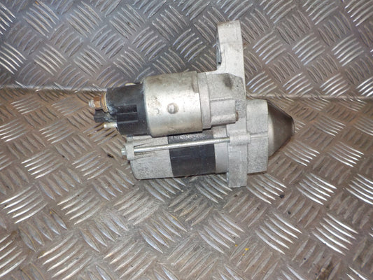 Renault Clio 4 Starter Med OEM Nr. 233009161R Fra Renault Ophugger