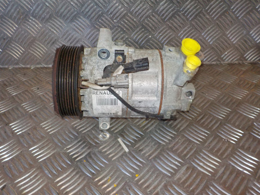 Renault Clio 4 Aircondition Pumpe Med OEM Nr. 926000217R Fra Renault Ophugger