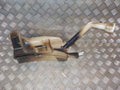 Renault Clio 4 Sprinkler M/Motor Med OEM Nr. 289107623R Fra Renault Ophugger