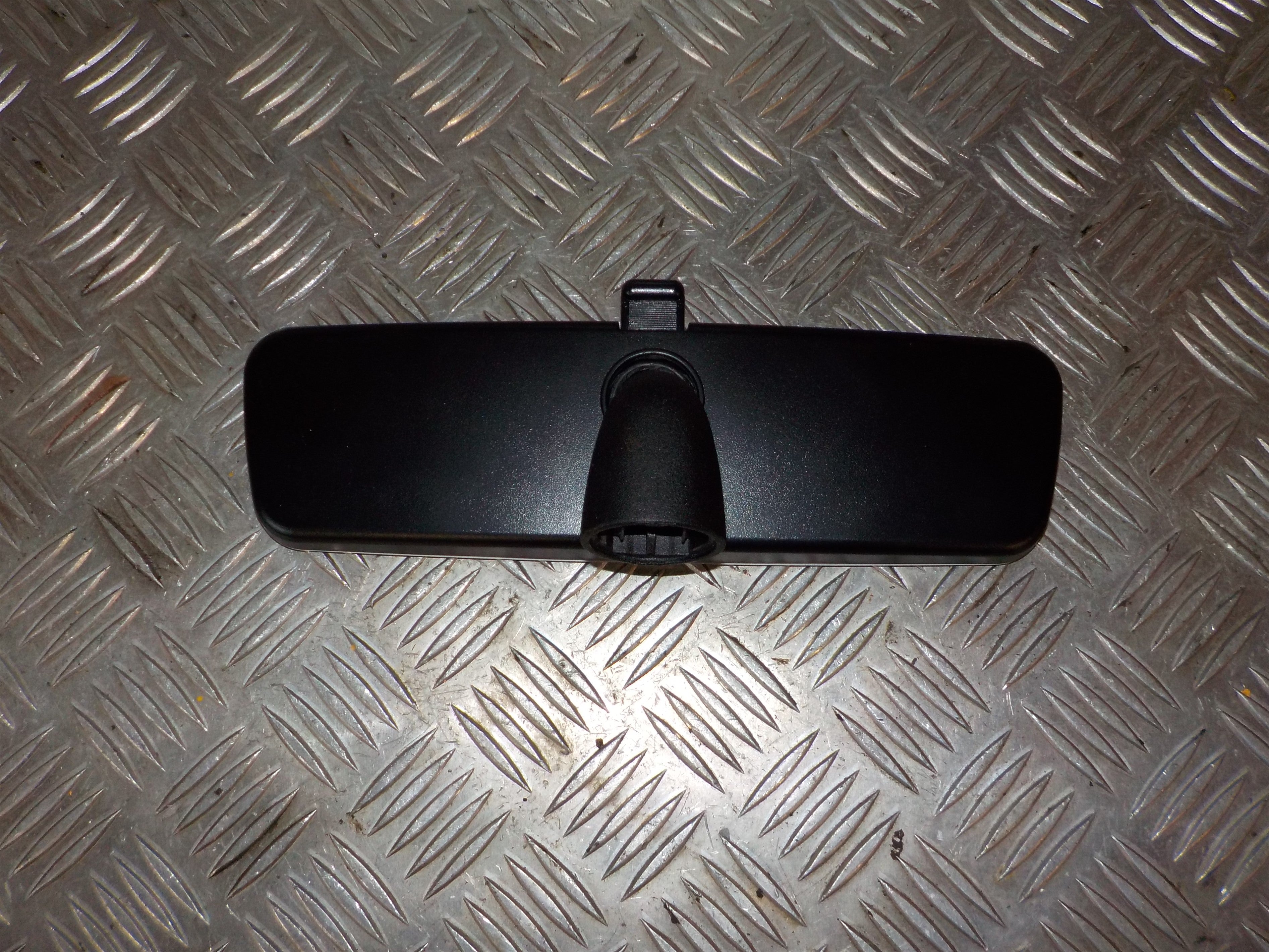 VW Tiguan Bakspejl Indvend Med OEM Nr. 3C0857511J Fra VW Ophugger
