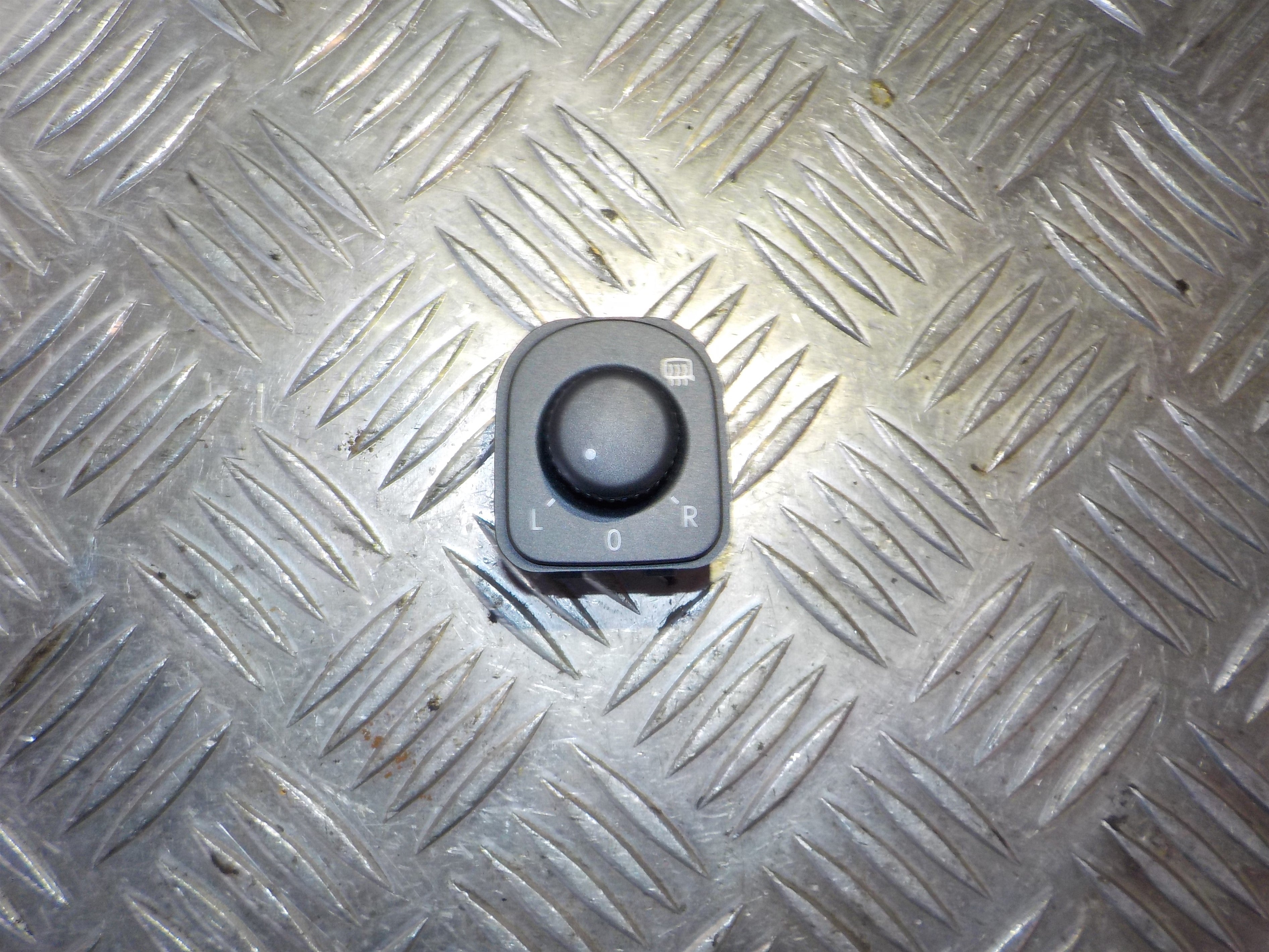 VW Tiguan Kontakt Sidespejl Med OEM Nr. 1K0959565K Fra VW Ophugger