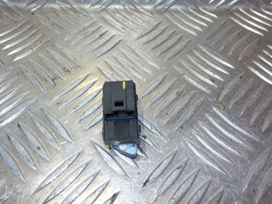 VW Tiguan 5N Kontakt Diverse Med OEM Nr. 1K0962125B Fra VW Ophugger