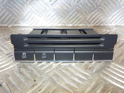 VW Tiguan 5N Kontakt Diverse Med OEM Nr. 5N1927132R Fra VW Ophugger