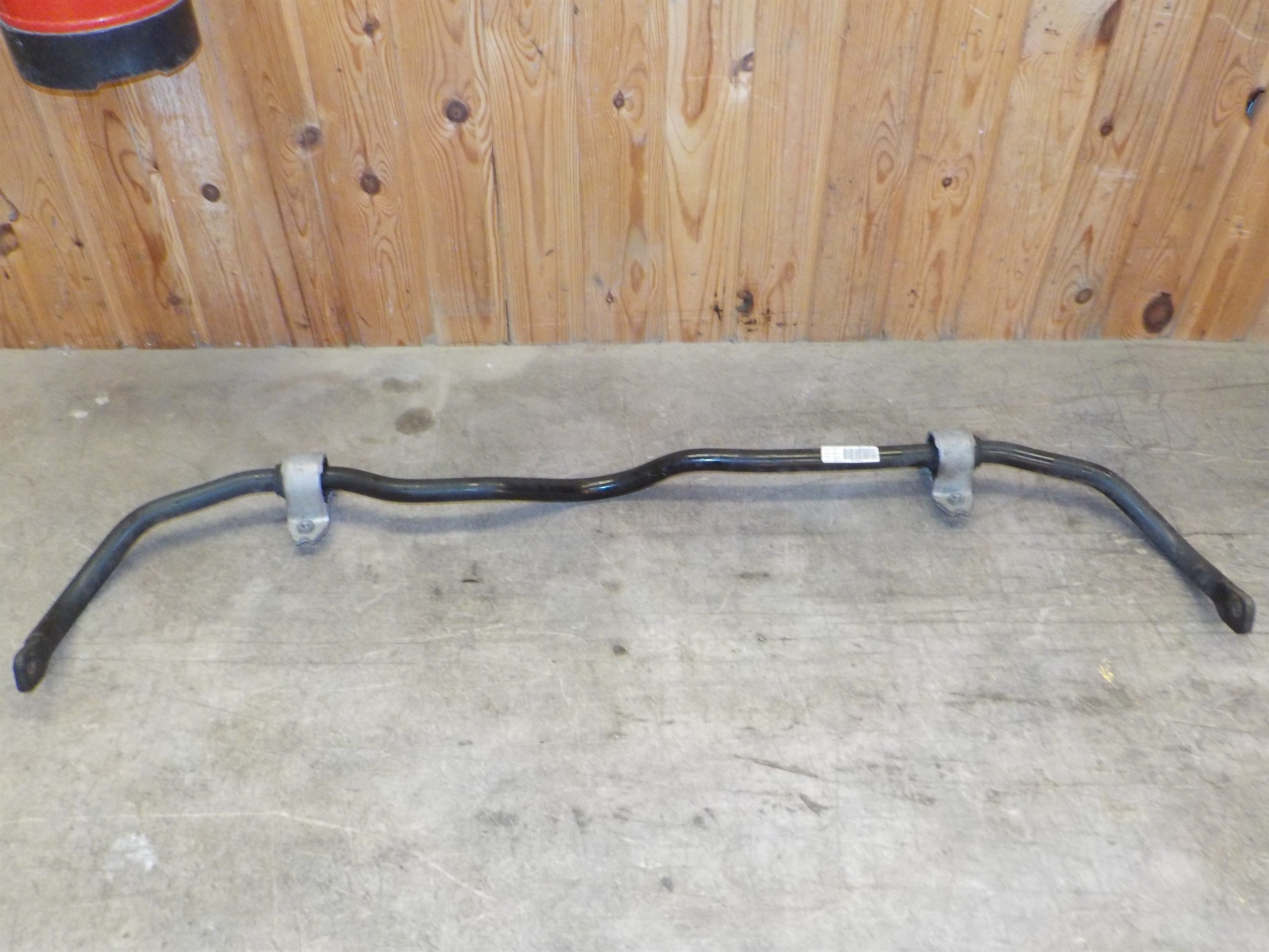 VW Tiguan Krængn. Stabilisator For Med OEM Nr. 3C0411303T Fra VW Ophugger