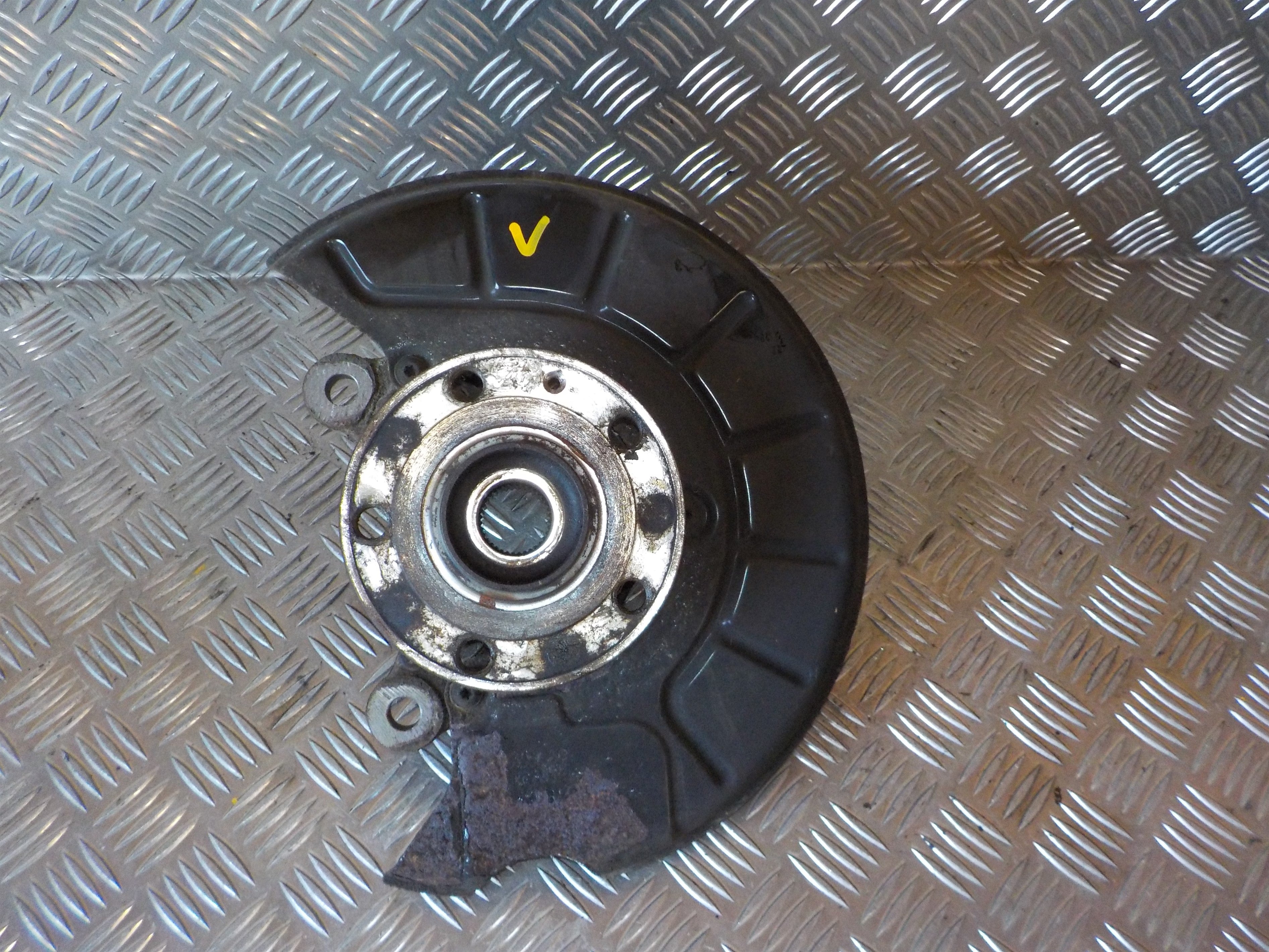 VW Tiguan Spindel For V Med OEM Nr. 1K0407255AA Fra VW Ophugger