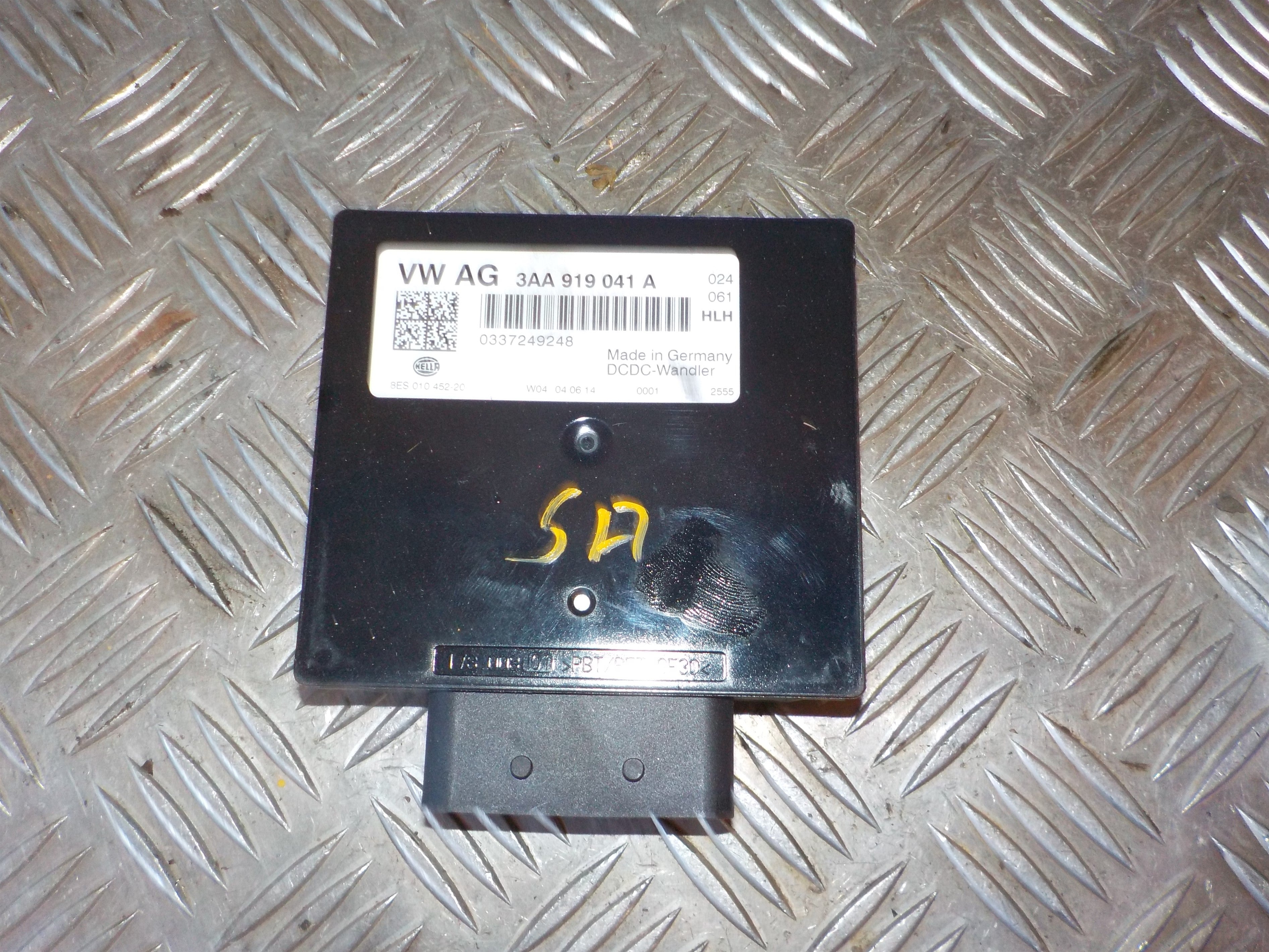 VW Tiguan Relæ Diverse Med OEM Nr. 3AA919041A Fra VW Ophugger