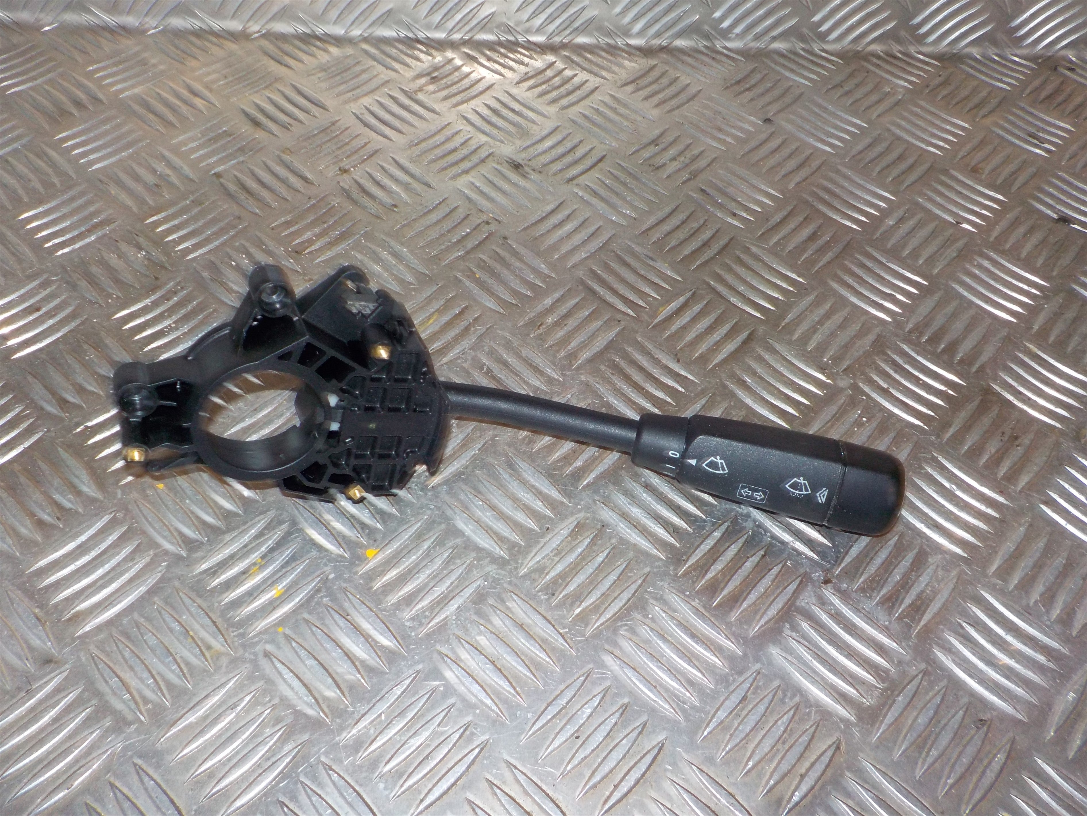 Mercedes Vito W639 Kontakt Combi Med OEM Nr. 6395450124 Fra Mercedes Ophugger