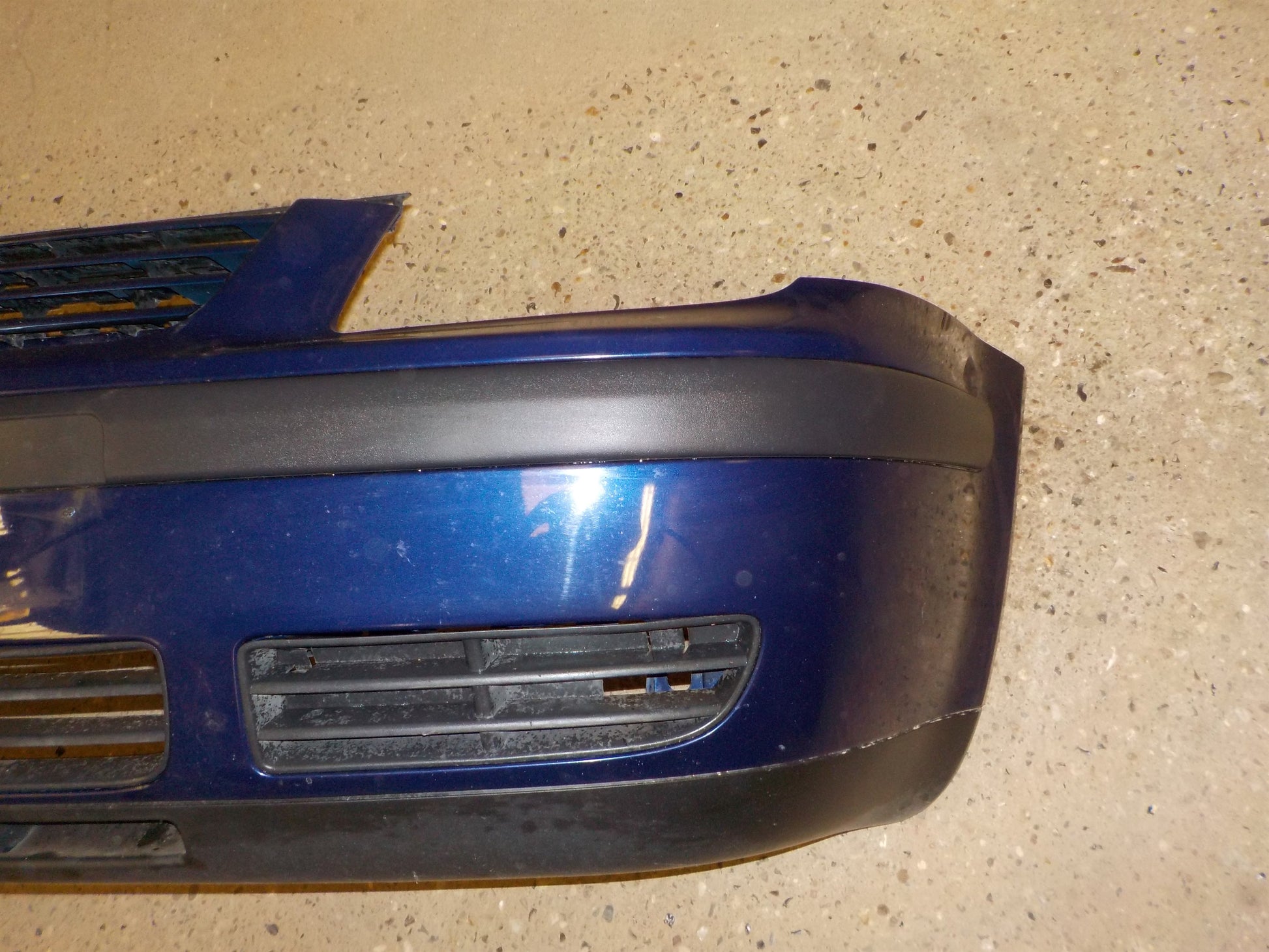 VW Bora 1J Forkofanger Med OEM Nr. 1J5807217K Fra VW Ophugger