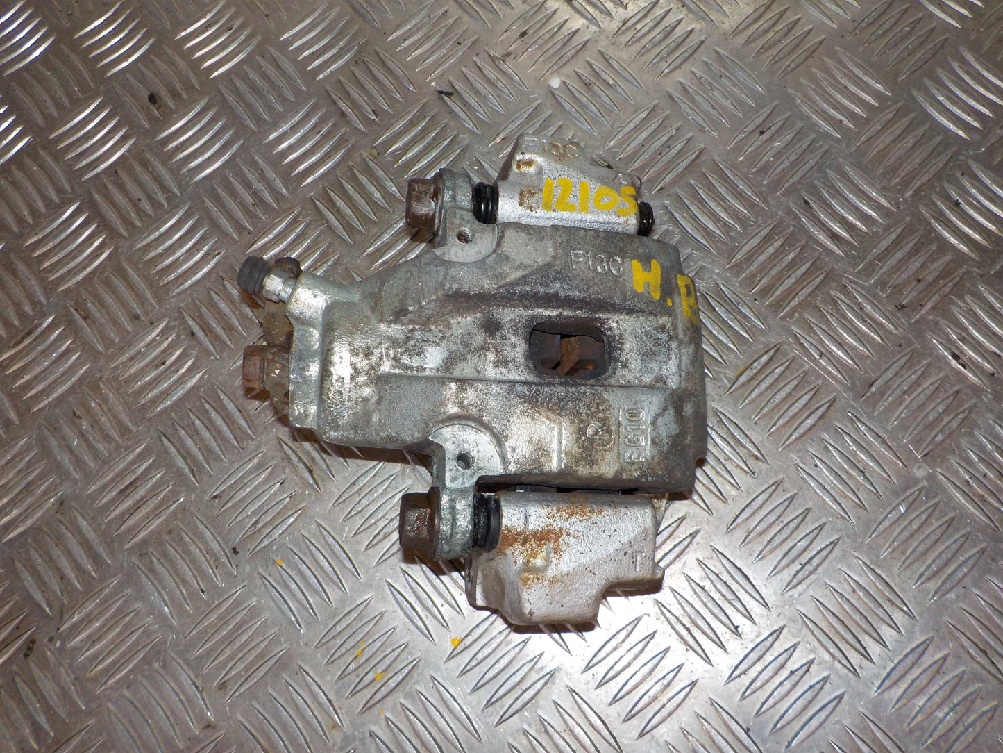 Toyota Landcruiser J 200 Bremsekaliber HB Med OEM Nr. Ophugger Fra Toyota Ophugger