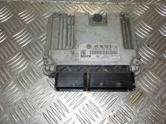 Skoda Fabia Motorstyring - Motorstyreboks - Injection Elboks Med OEM Nr. 045906013B Fra Skoda Ophugger