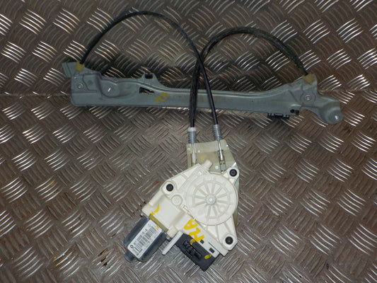Renault Laguna 3 Rudemotor - Rudehejs Med OEM Nr. 827300001RA Fra Renault Ophugger