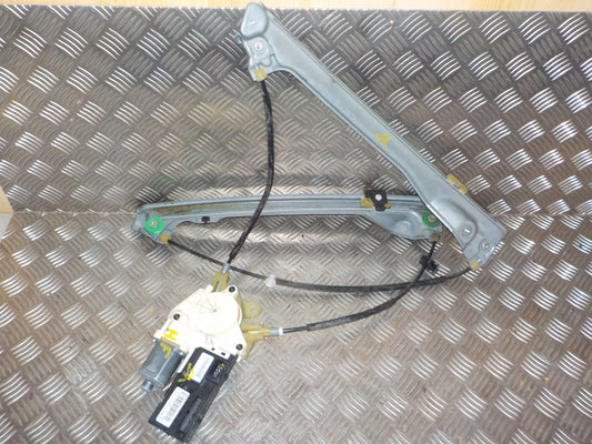 Renault Laguna 3 Rudemotor - Rudehejs Med OEM Nr. 0130822331 Fra Renault Ophugger