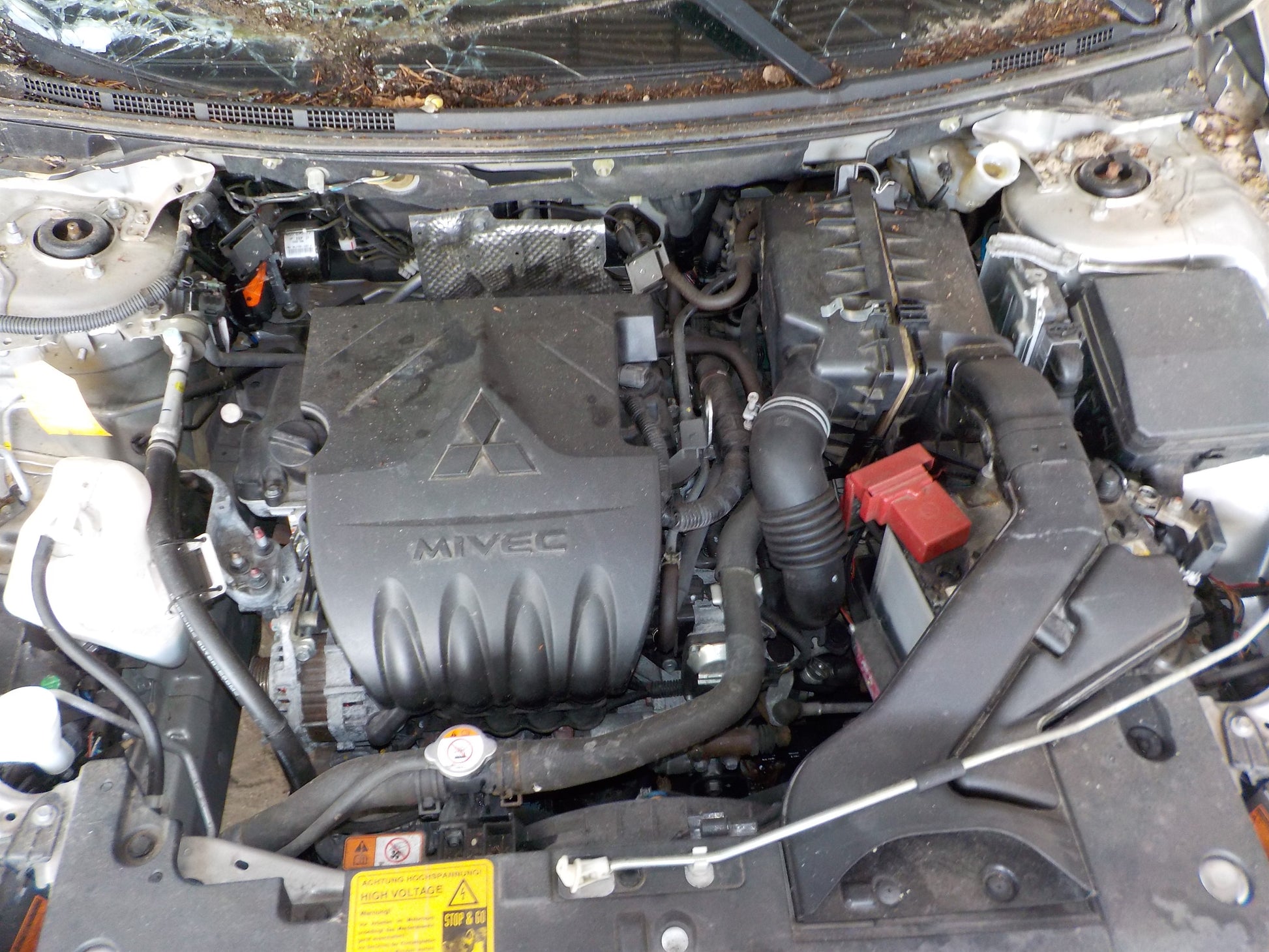 Mitsubishi Lancer Pluk-Selv-Bil Med OEM Nr. Ophugger Fra Mitsubishi Ophugger