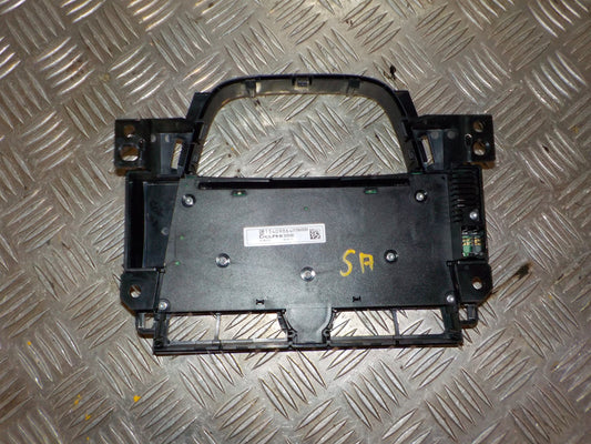 Opel Meriva B Radioforplade Med OEM Nr. 13409864 Fra Opel Ophugger