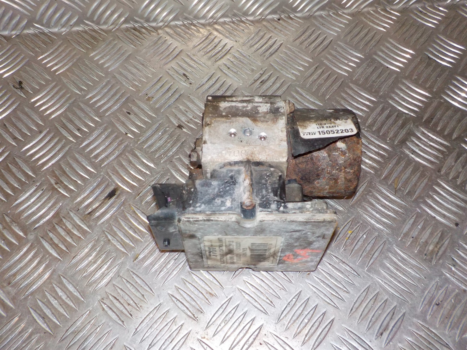 Opel Vivaro 1 Abs Pumpe Med OEM Nr. 93857506 Fra Opel Ophugger