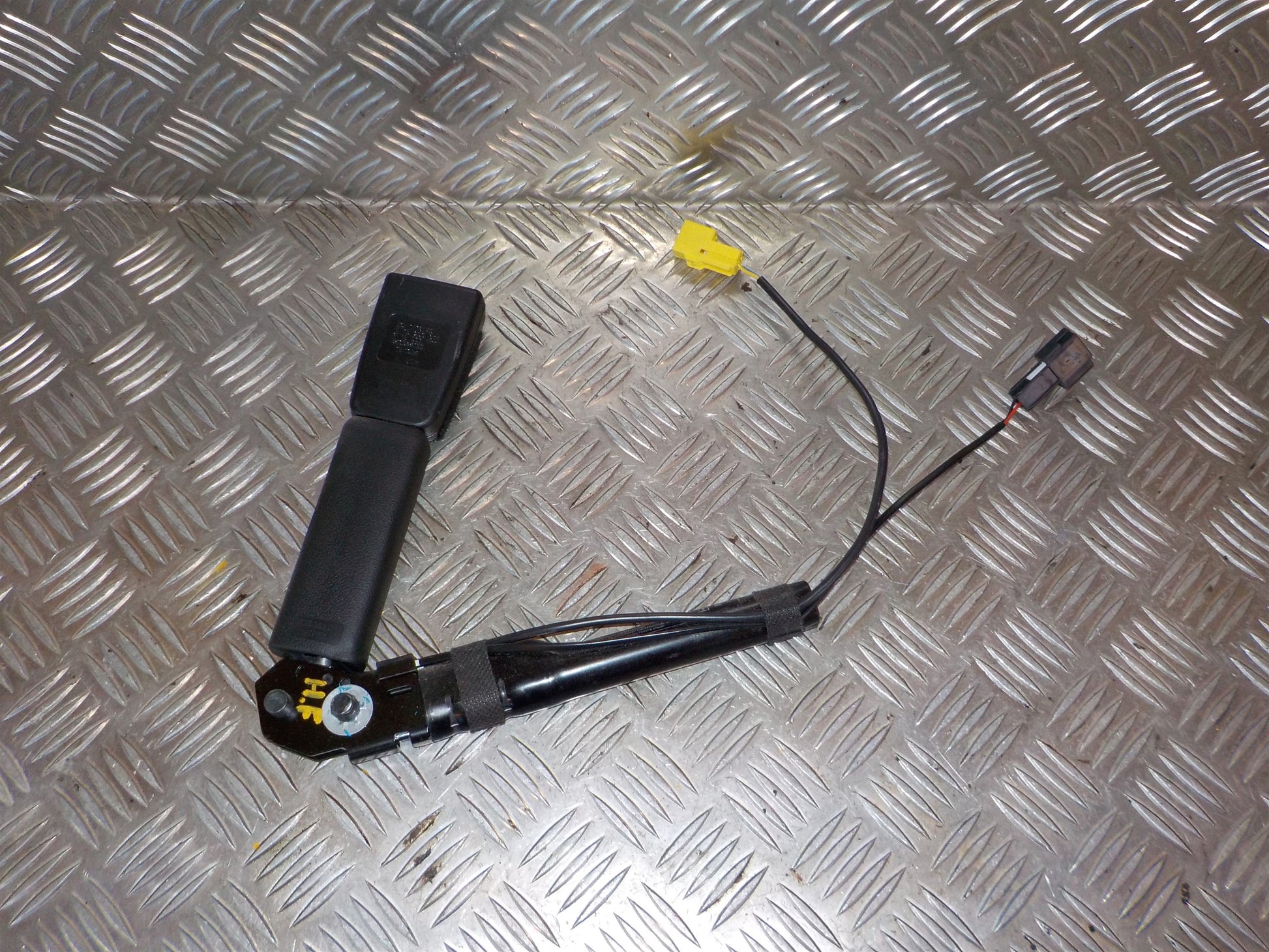 Opel Meriva B Seleholder (/-Lås) Med OEM Nr. Ophugger Fra Opel Ophugger