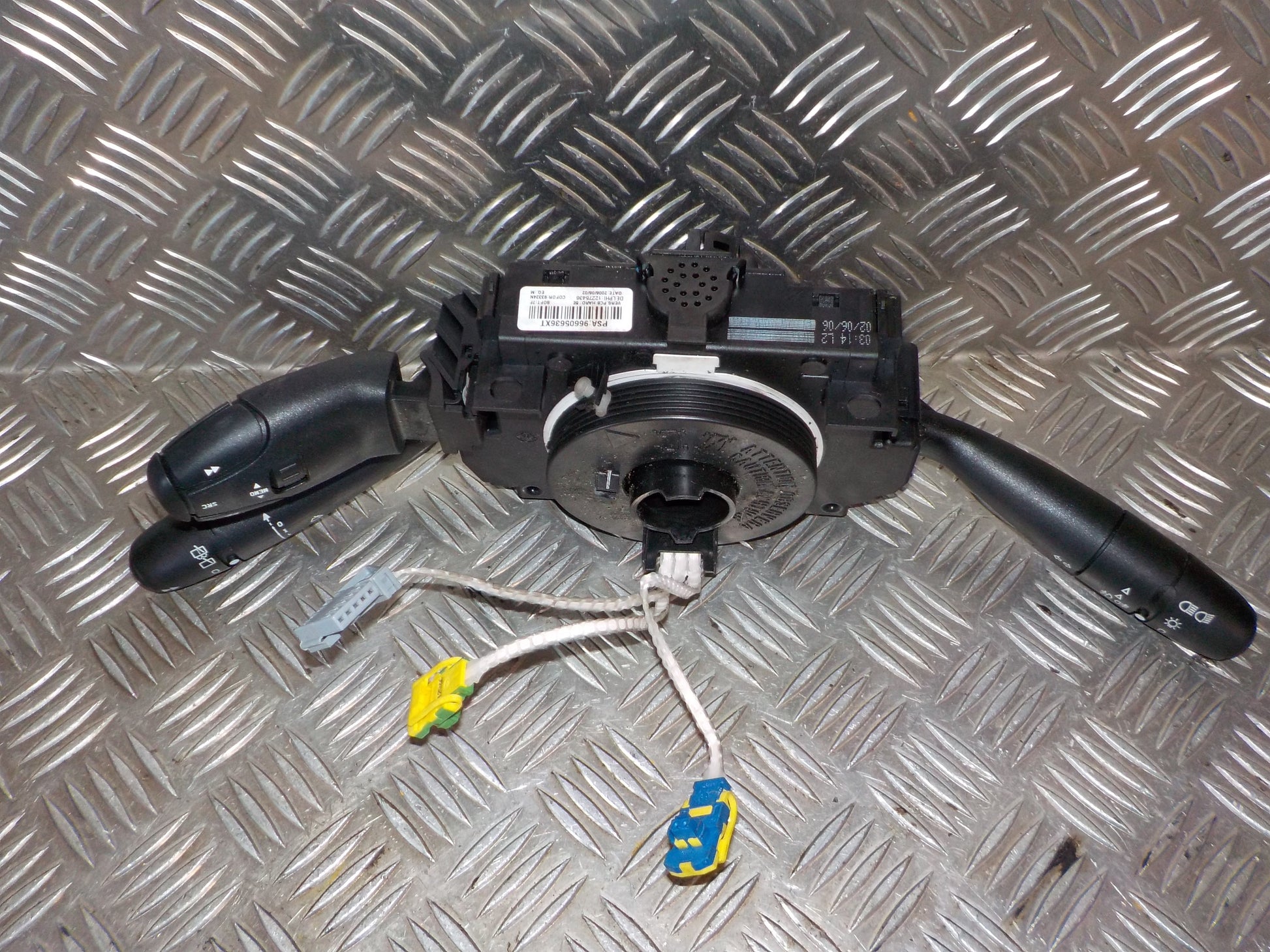 Citroen Xsara Picasso Kontakt Combi Med OEM Nr. Ophugger Fra Citroen Ophugger