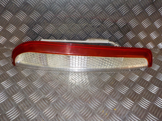 Ford Focus Baglygte Med OEM Nr. 1520773 Fra Ford Ophugger