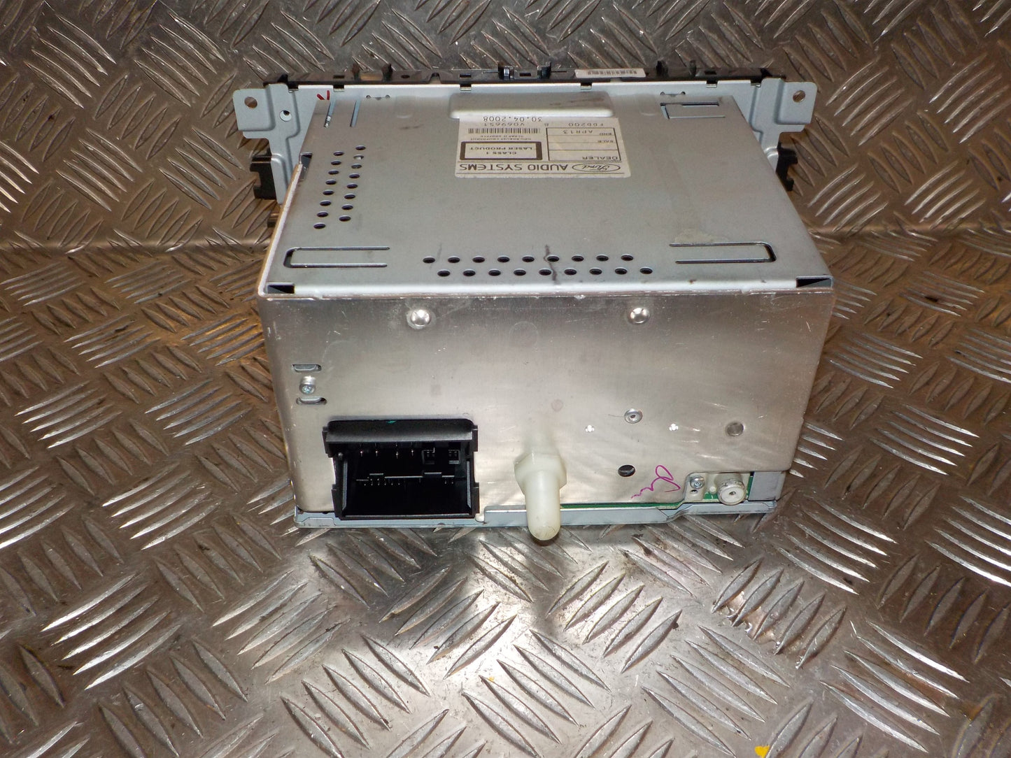 Ford Focus Radio M/Cd Med OEM Nr. 8M5T18C815AB Fra Ford Ophugger