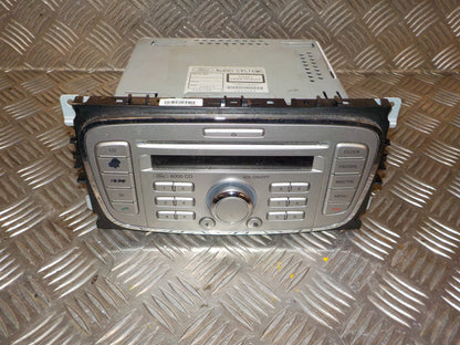 Ford Focus Radio M/Cd Med OEM Nr. 8M5T18C815AB Fra Ford Ophugger