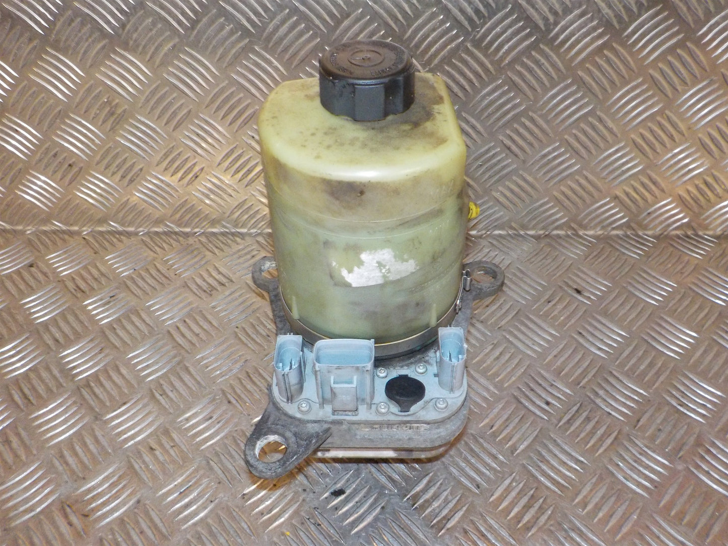 Ford Focus Servopumpe Med OEM Nr. 1689468 Fra Ford Ophugger