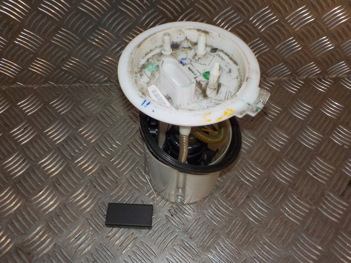 VW Golf 5 1K Benz/Brændstofpumpe El Med OEM Nr. 1K0919051BG Fra VW Ophugger