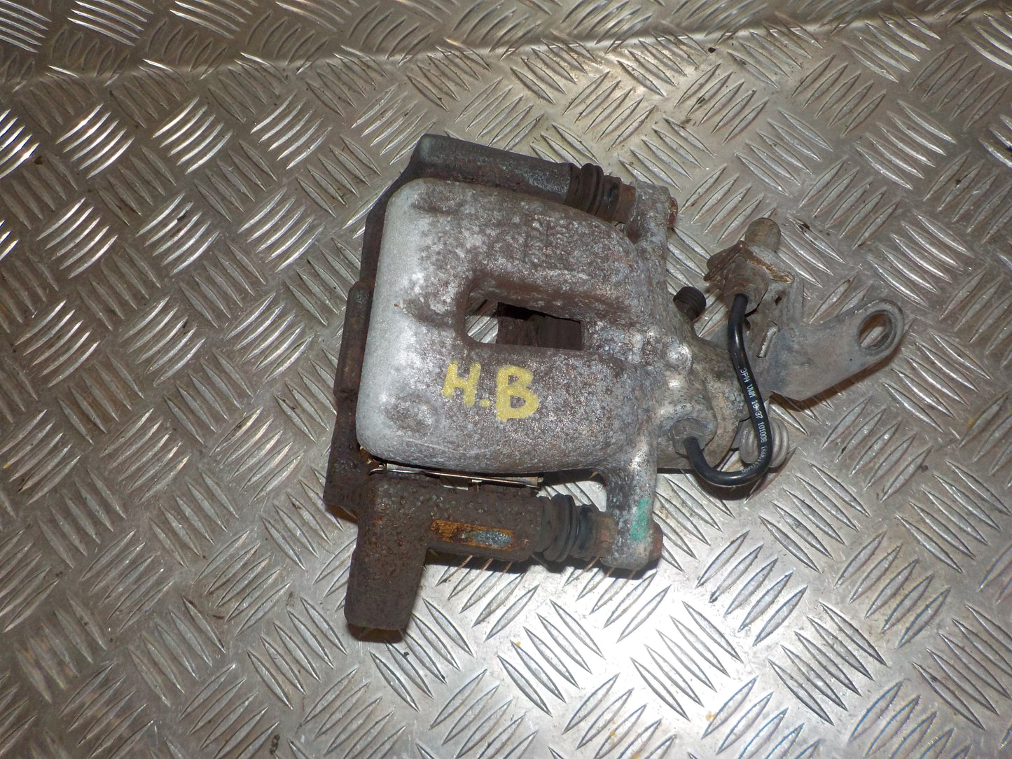 VW Golf 5 1K Bremsekaliber HB Med OEM Nr. 1K0615424M Fra VW Ophugger