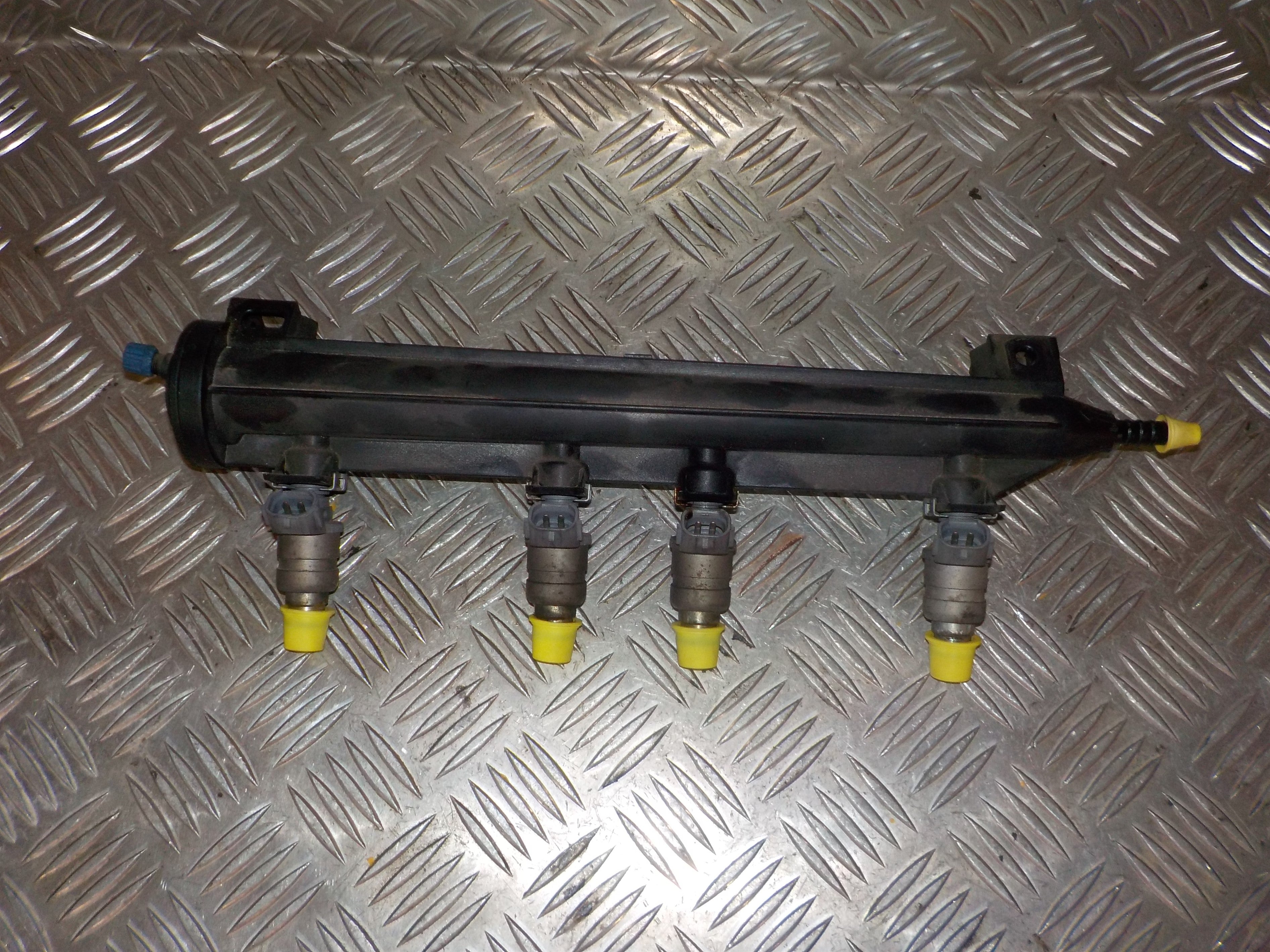 VW Golf 5 1K Dyse Med OEM Nr. 06A906031CT Fra VW Ophugger