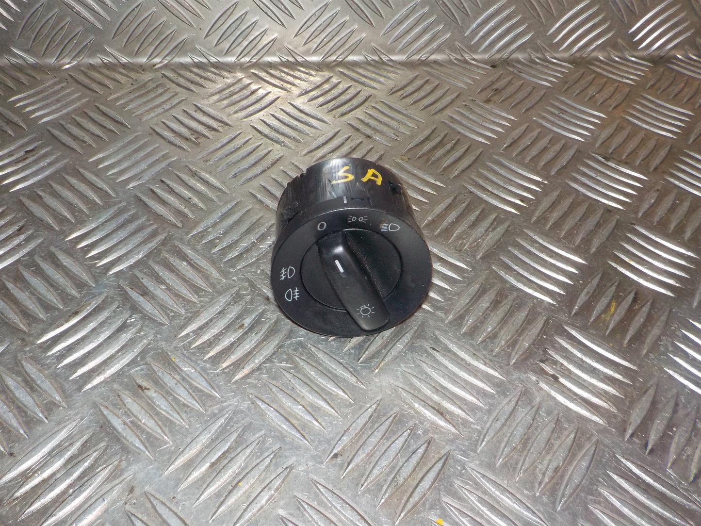 VW Golf 5 1K Kontakt Lys Med OEM Nr. 1K0941431AJ Fra VW Ophugger