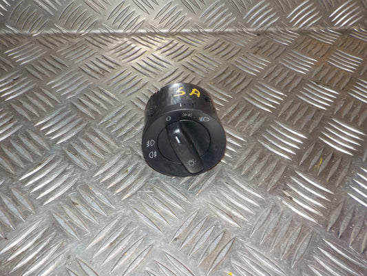 VW Golf 5 1K Kontakt Lys Med OEM Nr. 1K0941431AJ Fra VW Ophugger