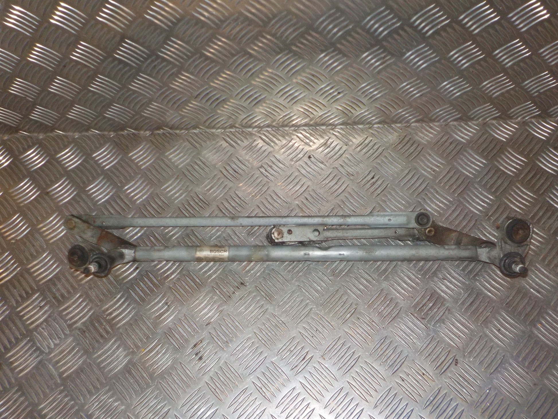 VW Golf 5 1K Viskertræk Med OEM Nr. 3397020894 Fra VW Ophugger