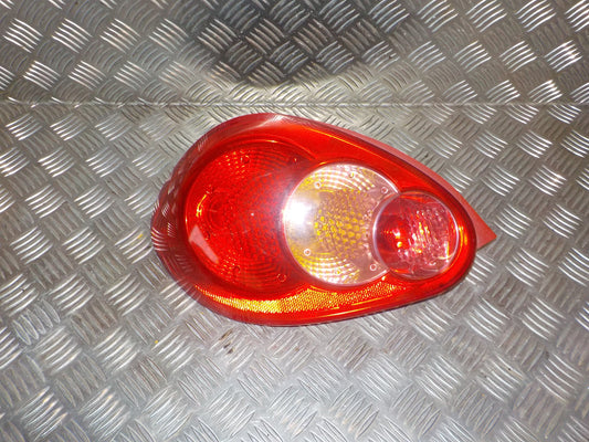 Toyota Aygo Baglygte Med OEM Nr. 815610H020 Fra Toyota Ophugger