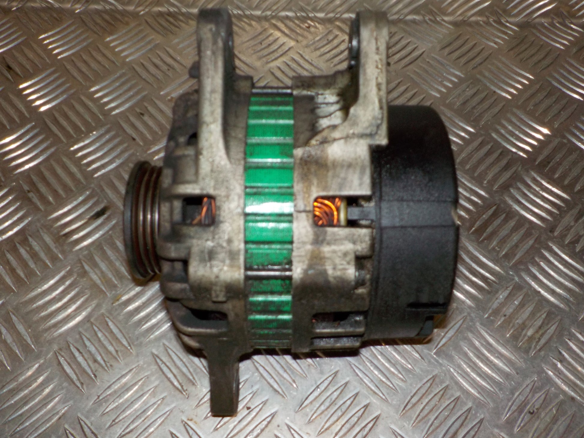 Hyundai Accent Generator Med OEM Nr. 3730022600 Fra Hyundai Ophugger
