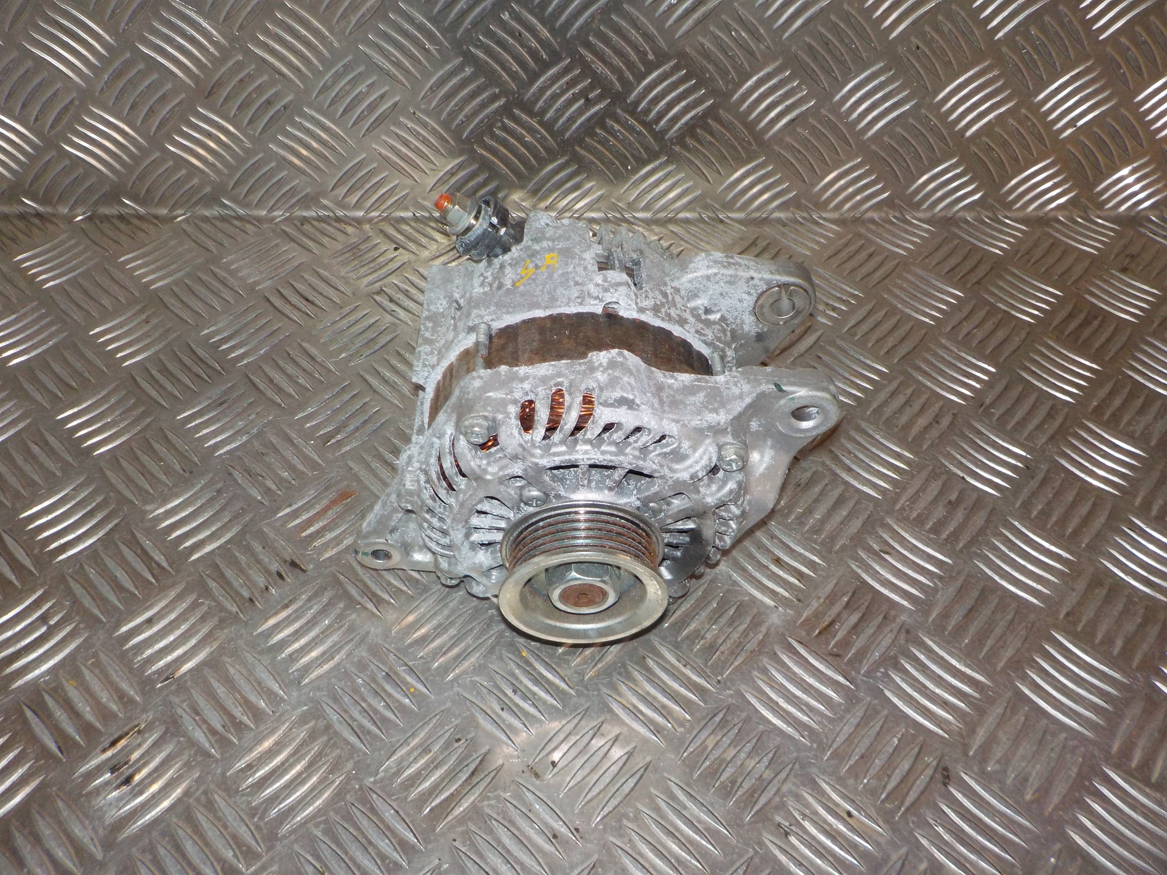 Mitsubishi Lancer Generator Med OEM Nr. A5TL0092B Fra Mitsubishi Ophugger