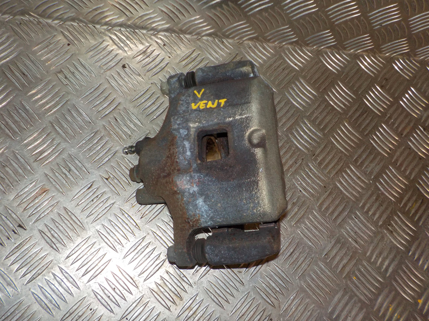 Mitsubishi Lancer Bremsekaliber VF Med OEM Nr. 4605A859 Fra Mitsubishi Ophugger
