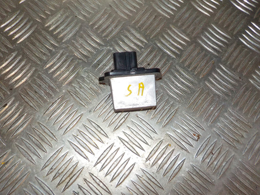 Mitsubishi Lancer Varmemodstand Med OEM Nr. 057A13C Fra Mitsubishi Ophugger