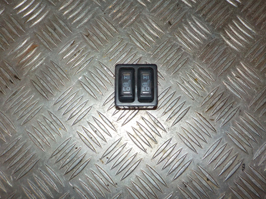 Mitsubishi Lancer Kontakt Sædevarme Med OEM Nr. 3D18 Fra Mitsubishi Ophugger