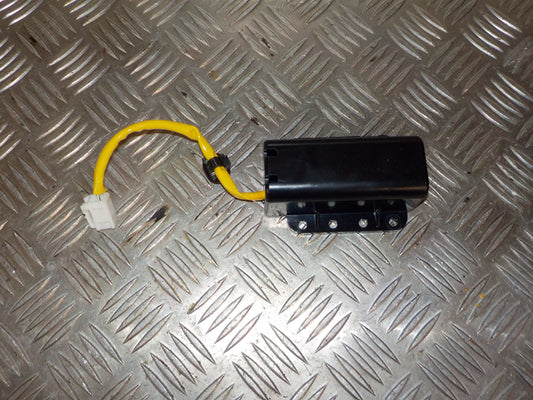 Mitsubishi Lancer Relæ Diverse Med OEM Nr. 8610A134 Fra Mitsubishi Ophugger