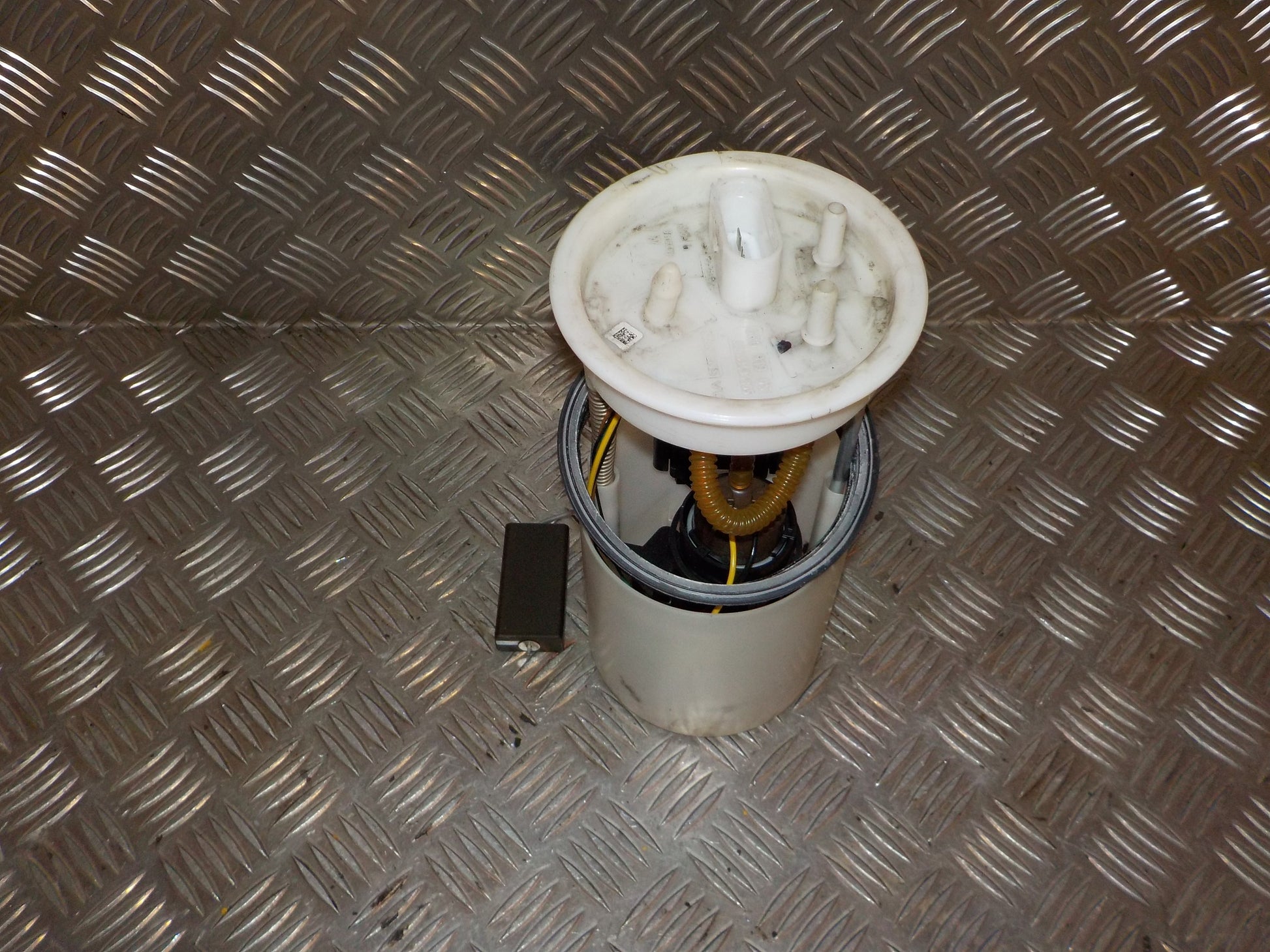 Seat Ibiza 6J Benz/Brændstofpumpe El Med OEM Nr. 6R0919051F Fra Seat Ophugger